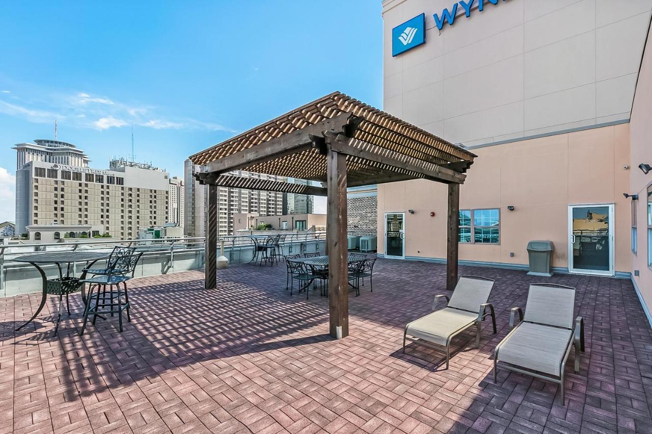 Beautiful Condos Steps From French Quarter And Bourbon St نيو أورلينز المظهر الخارجي الصورة