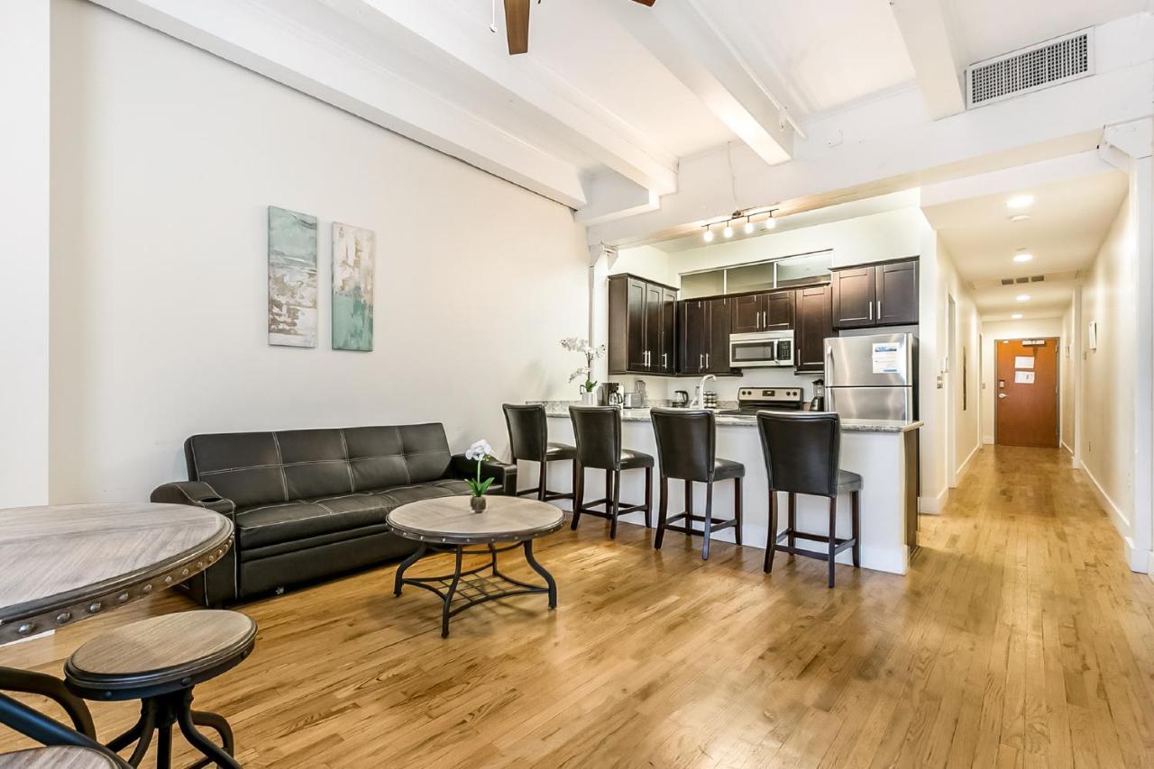 Beautiful Condos Steps From French Quarter And Bourbon St نيو أورلينز المظهر الخارجي الصورة