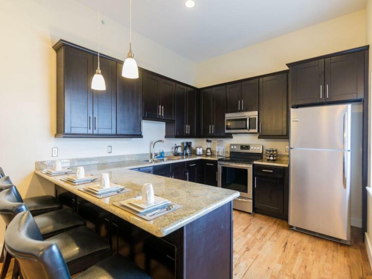 Beautiful Condos Steps From French Quarter And Bourbon St نيو أورلينز المظهر الخارجي الصورة