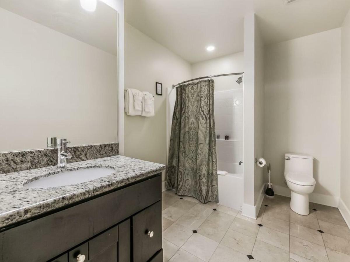 Beautiful Condos Steps From French Quarter And Bourbon St نيو أورلينز المظهر الخارجي الصورة